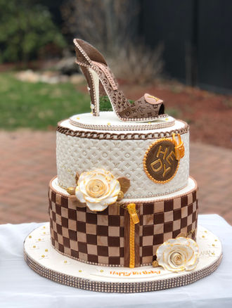 Kosher celebration cake for her by Au Bon Cake in Miami Beach — photo 6