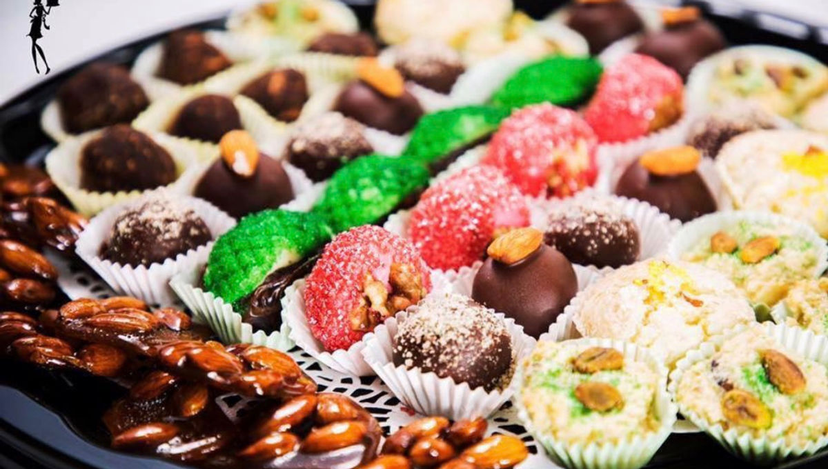 Kosher custom cake by Au Bon Cake — Moroccan Pastries